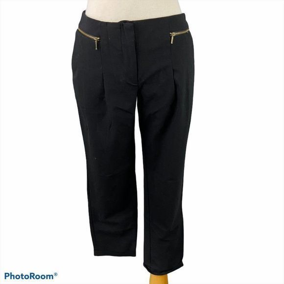 🌿4/$35 🌿FOREVER 21 Black Cropped Pants with Gold Zipper Detail - Picture 10 of 10
